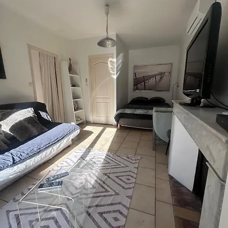 Centre Historique Stationnement A Proximite Apartamento *